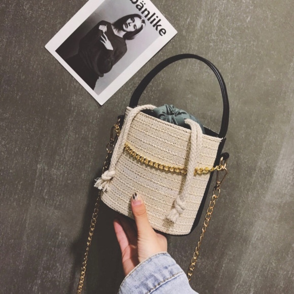 Rattan handmade bucket - Picture 4 of 8